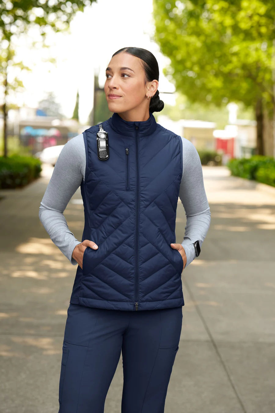 WOMEN’S QUILTED SCRUB VEST