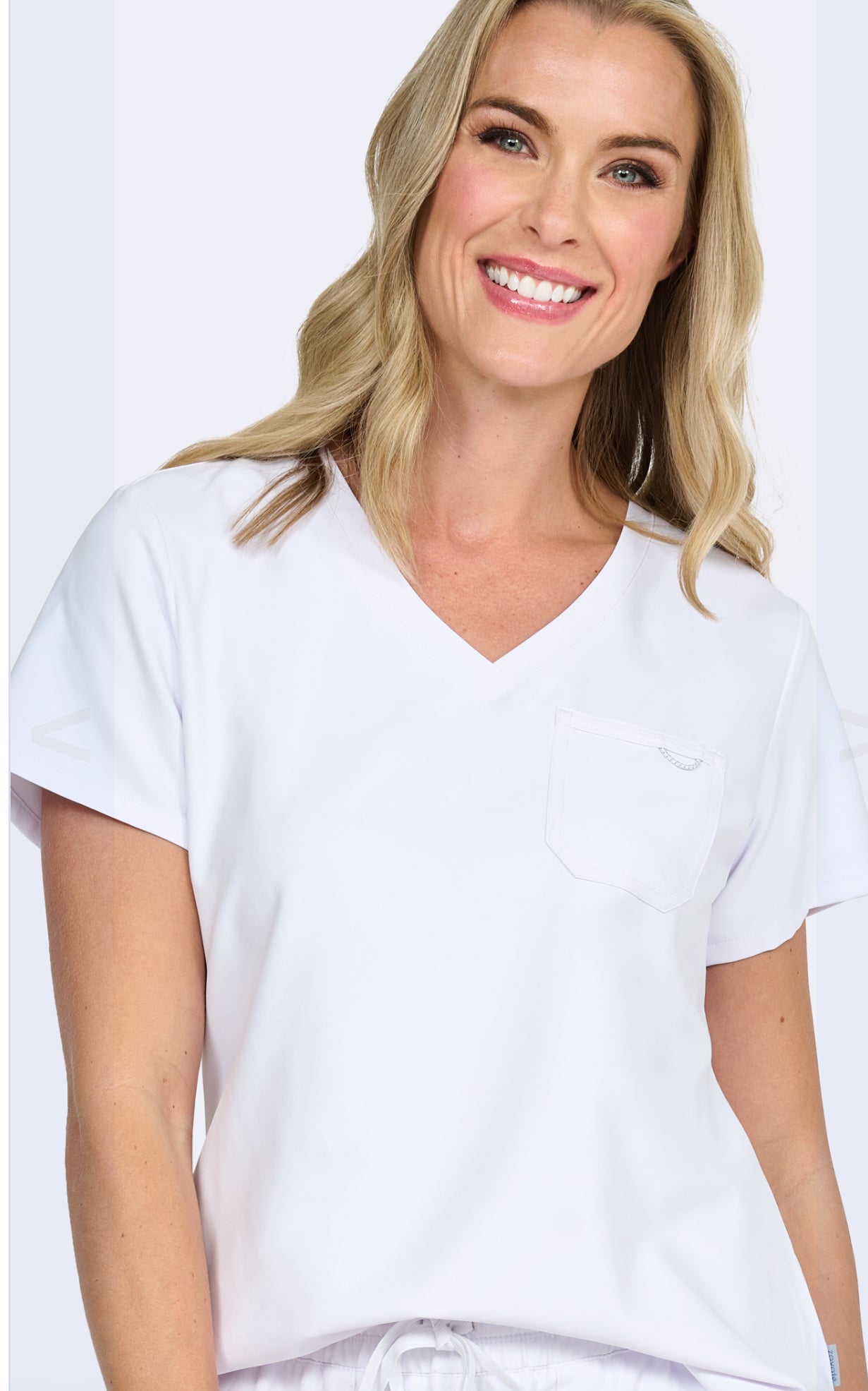 ELEVATE TUCK IN TOP