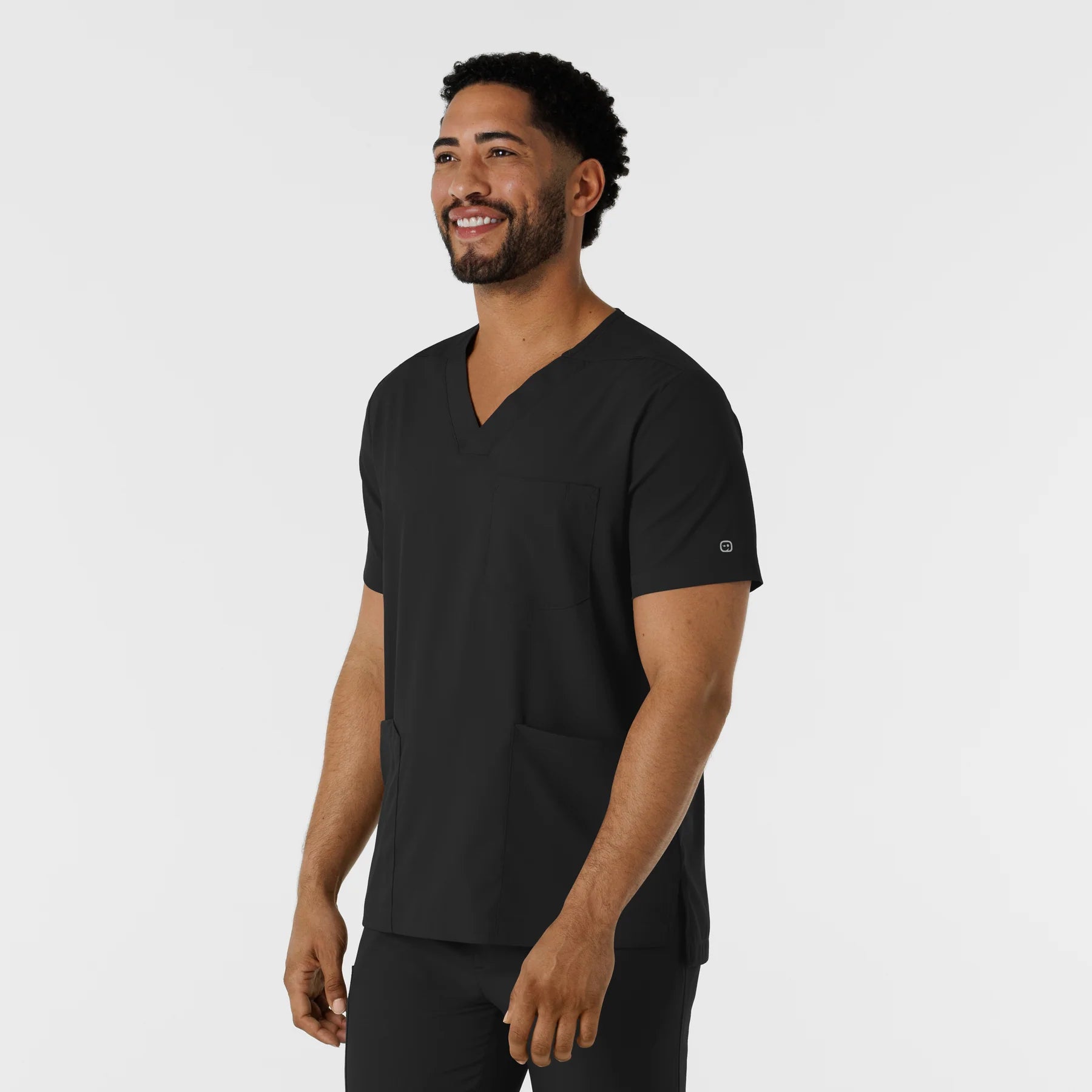 BOUNDLESS MEN'S MULTI POCKET SCRUB TOP