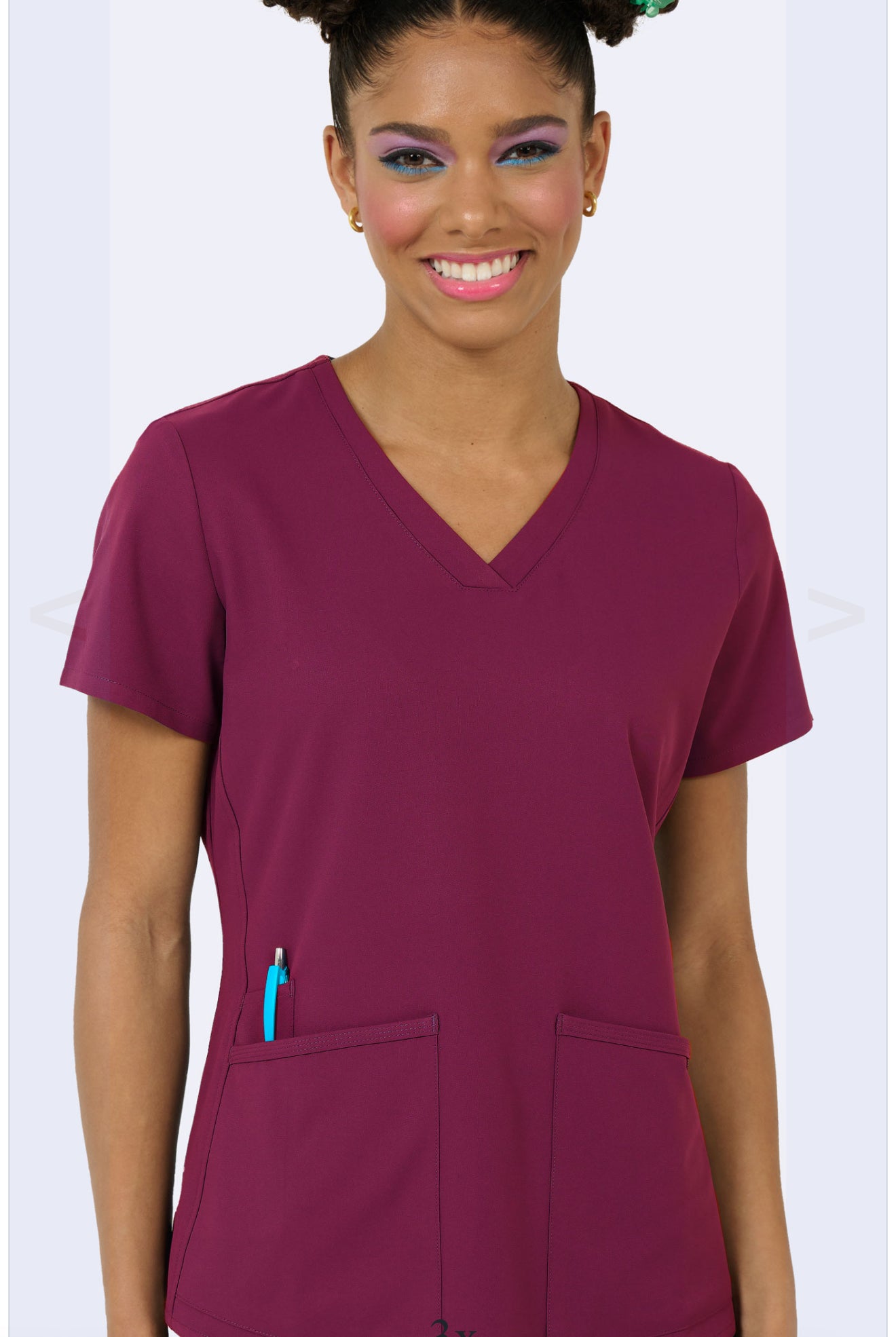 FOCUS V-NECK TOP