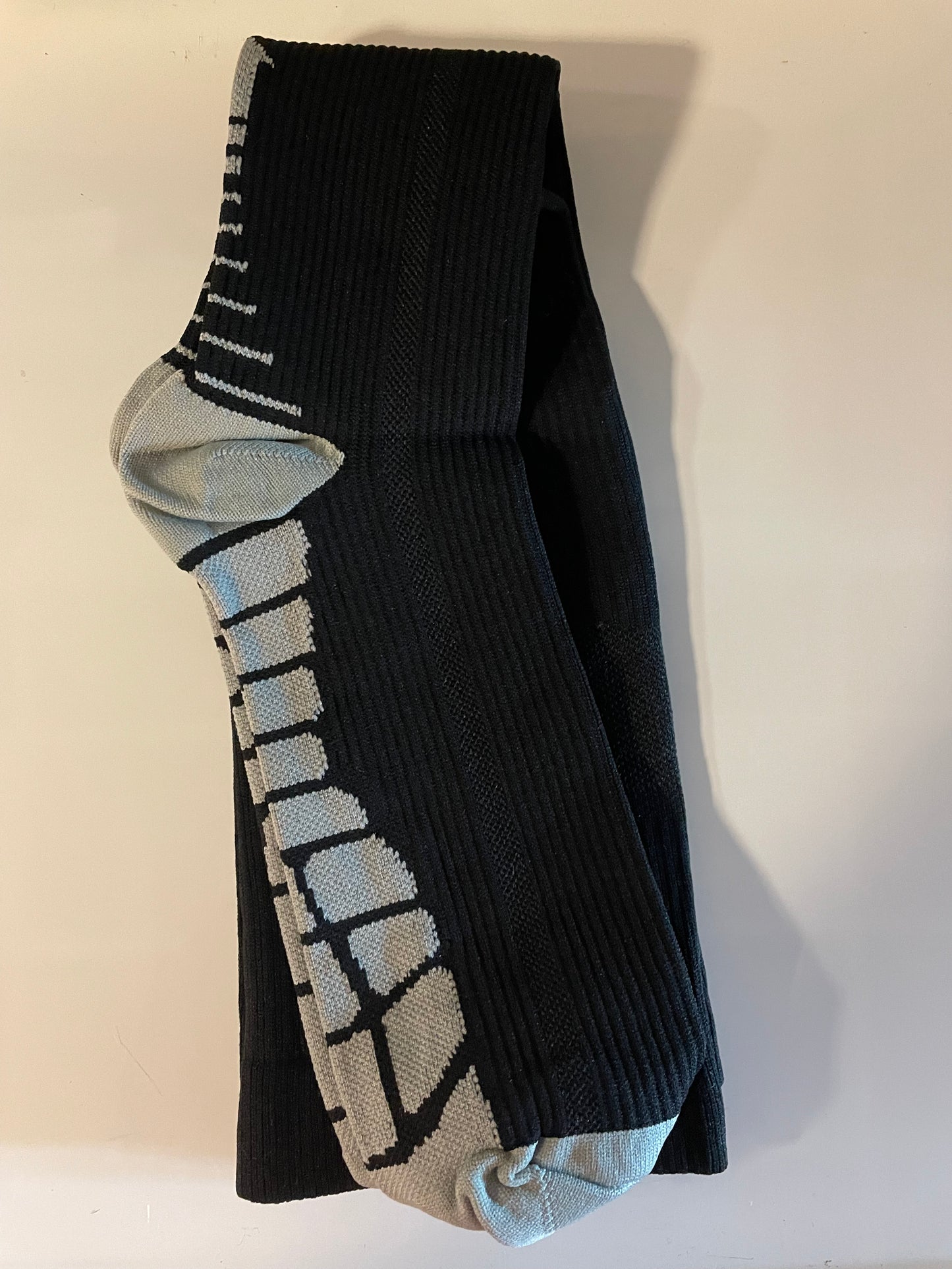 MULTI STYLE COMPRESSION SOCKS