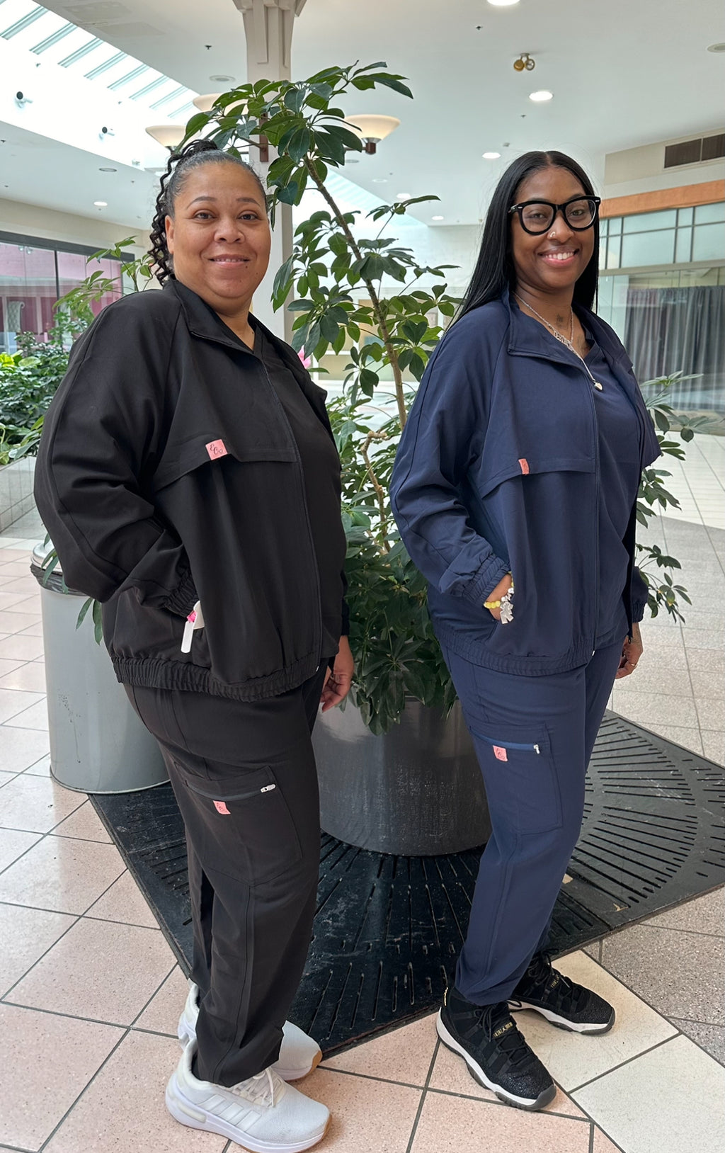 ESSENTIAL WARM-UP JACKET